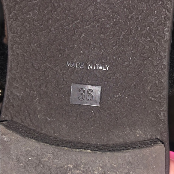 Fendi Short Boots 🤎 - Picture 7 of 8